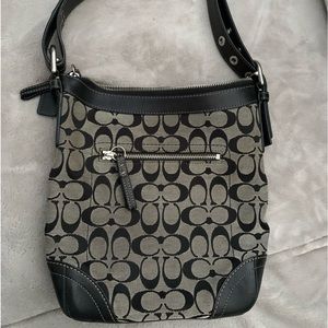 ❤️👜❤️Coach  shoulder Purse